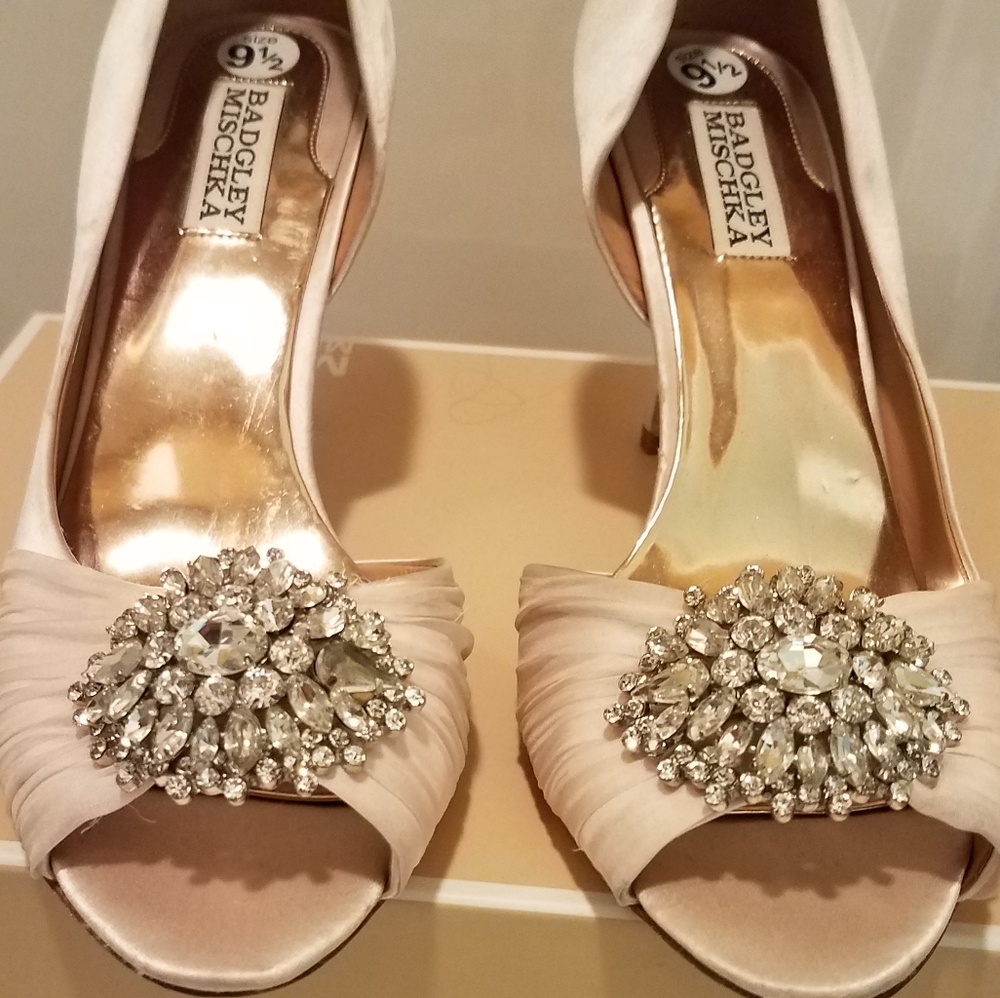 SOLD😍Badgley Mischka shoes soft pink size 9.5 - Picture 4 of 10